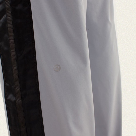Lululemon Run: Right Round Pant - Picture 7 of 11
